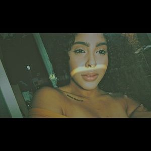 Meet your Posher, Tiana